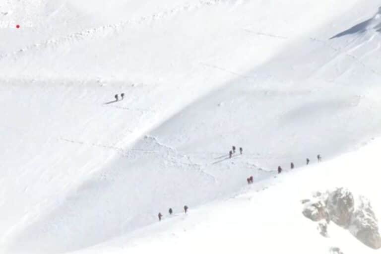 Βελούχι: Ξεκίνησαν έρευνες με drone στην «Ψηλή Κορφή» για τον εντοπισμό του 74χρονου ορειβάτη (βίντεο)