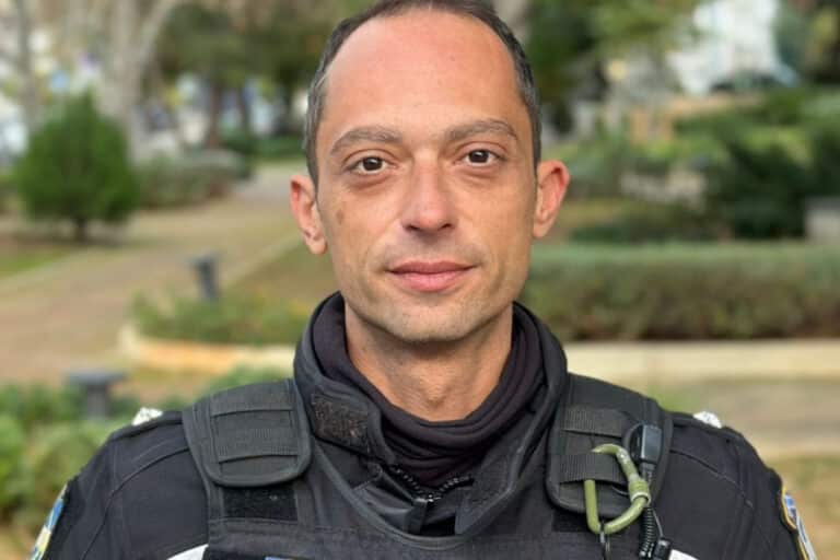 Τυπάλδος: «Αγκαλιάστε τους οικείους μας όταν εμείς… πλέον, δεν θα μπορούμε να το πράξουμε»