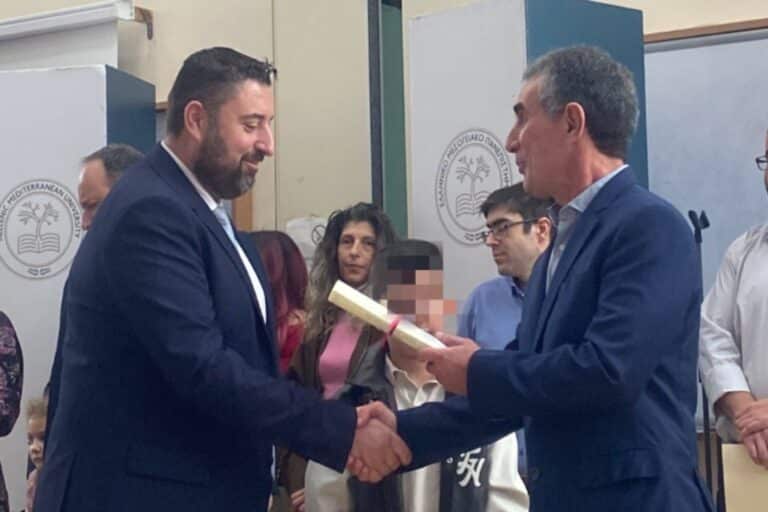 ΕΛ.ΑΣ: Ο διοικητής Ασφάλειας Ηρακλείου παρέλαβε τον διδακτορικό του τίτλο