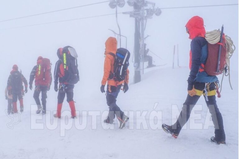 Βελούχι: Ολοκληρώθηκε η επιχείρηση ανάσυρσης του 74χρονου ορειβάτη – Ο ιατροδικαστής θα ρίξει «φως» στα αίτια θανάτου του