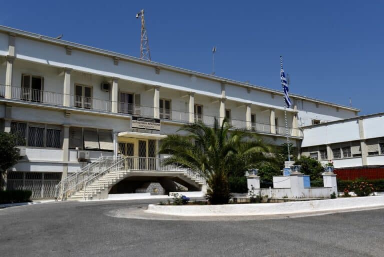 Χρυσοχοΐδης: «Θα φύγουν οι φυλακές από τον Κορυδαλλό – Το ελληνικό οργανωμένο έγκλημα έχει αποδεκατιστεί» (βίντεο)
