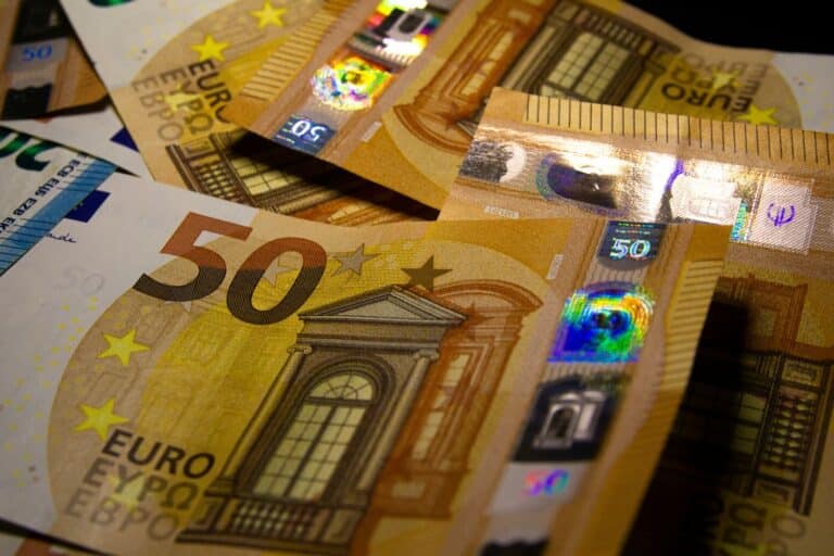 Επιδόματα: Ποια θα πληρωθούν την ερχόμενη εβδομάδα από τον ΟΠΕΚΑ