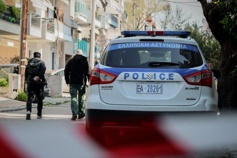 Αθήνα: Δύο άγνωστοι φέρονται να μαχαίρωσαν 29χρονο στην οδό Φυλής – Πήγε στο νοσοκομείο μία ημέρα μετά