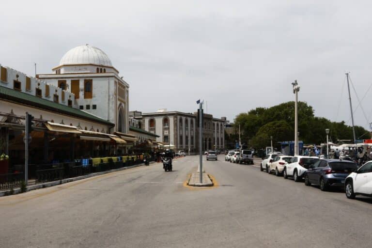 Τροχαίο δυστύχημα στη Ρόδο: Μηχανή «καρφώθηκε» σε κολώνα ηλεκτροφωτισμού – Νεκρός ο 28χρονος οδηγός