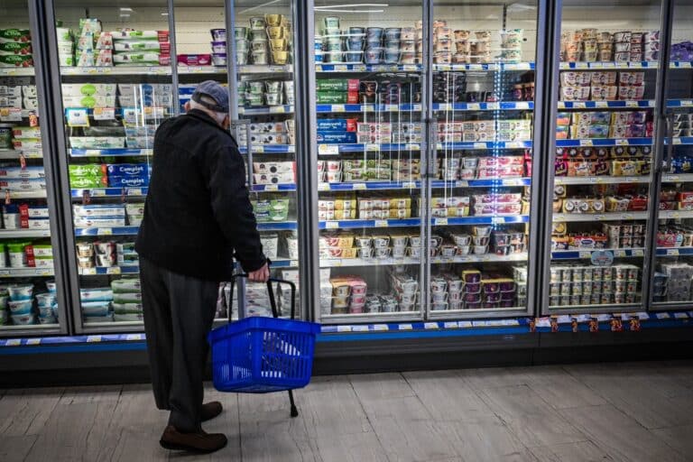 Σούπερ μάρκετ: Μειώνουν τις τιμές από τις 31 Αυγούστου – Ποια προϊόντα περιλαμβάνει η λίστα