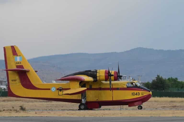 Αναχώρησαν για την Ισπανία τα δύο Canadair της Ελλάδας για την αντιμετώπιση των μεγάλων δασικών πυρκαγιών