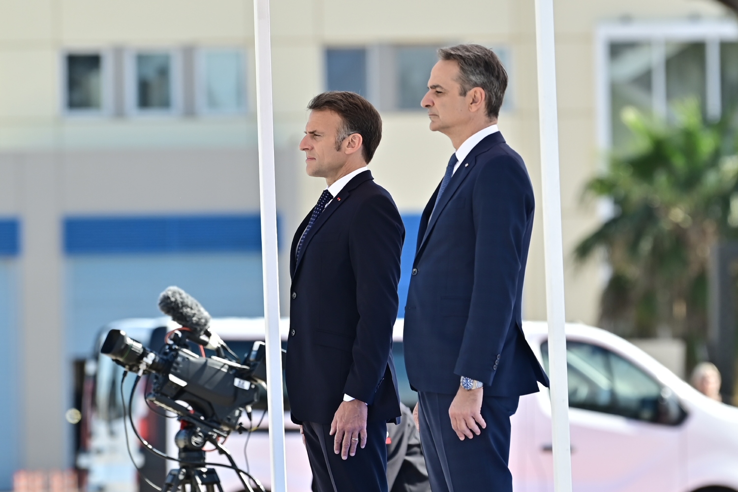 fregata kimwn mitsotakis makron 25 4 2