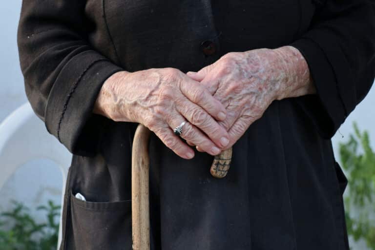Δομοκός: Εξαπάτησαν 84χρονη και της απέσπασαν 20.000 ευρώ