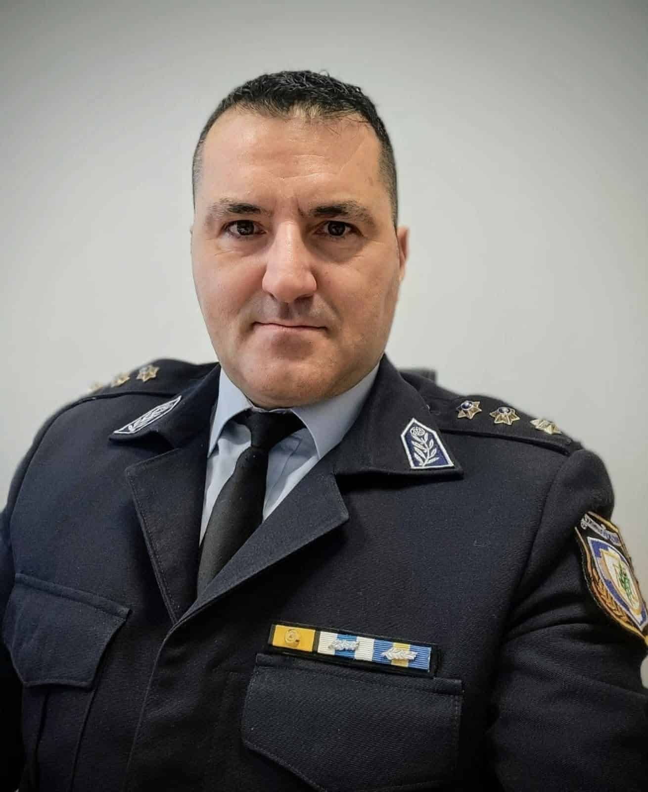 papadakis arthrou 18 4