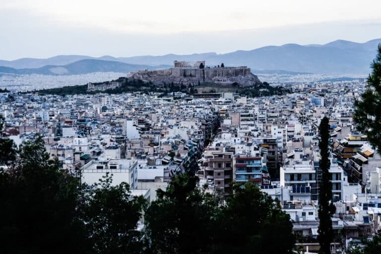 Αθήνα: Κλείνει τα μεσάνυχτα ο λόφος Φινόπουλου λόγω αυξημένου κινδύνου πυρκαγιάς