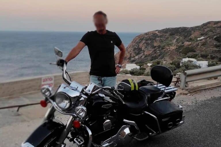 Διπλό φονικό στο Αίγιο: «Είμαι αθώος», επιμένει ο 65χρονος Ιταλός – Τι υποστηρίζει για τον θάνατο μητέρας και γιου (βίντεο)