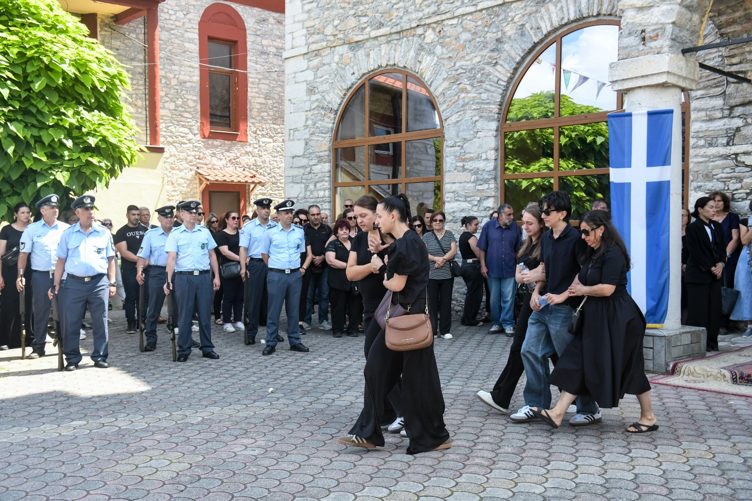 kideia 45xronis astynomikou drama 17 6 2026 4