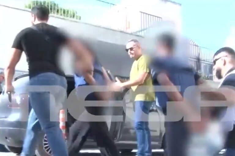 Σύρος: Δίωξη για θανατηφόρα σωματική βλάβη στον 41χρονο για τη δολοφονία της διασώστριας – «Βρισκόμασταν σε άμυνα»