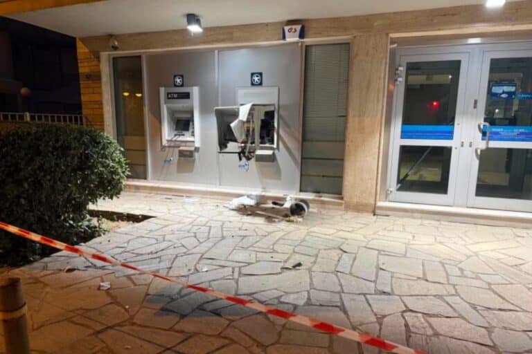 Έκρηξη τα ξημερώματα σε ΑΤΜ στην Καλαμαριά – Προκλήθηκαν ζημιές στην τράπεζα
