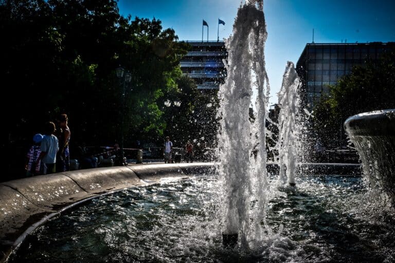 Καιρός: Τα 400 σενάρια για τις συνθήκες που θα επικρατήσουν στην Ελλάδα τον Οκτώβριο