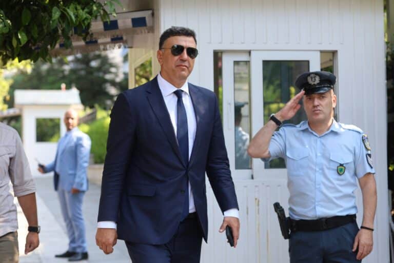 Κικίλιας: «Εκπτώσεις υπάρχουν στις τιμές των εισιτηρίων, όχι στην ασφάλεια»