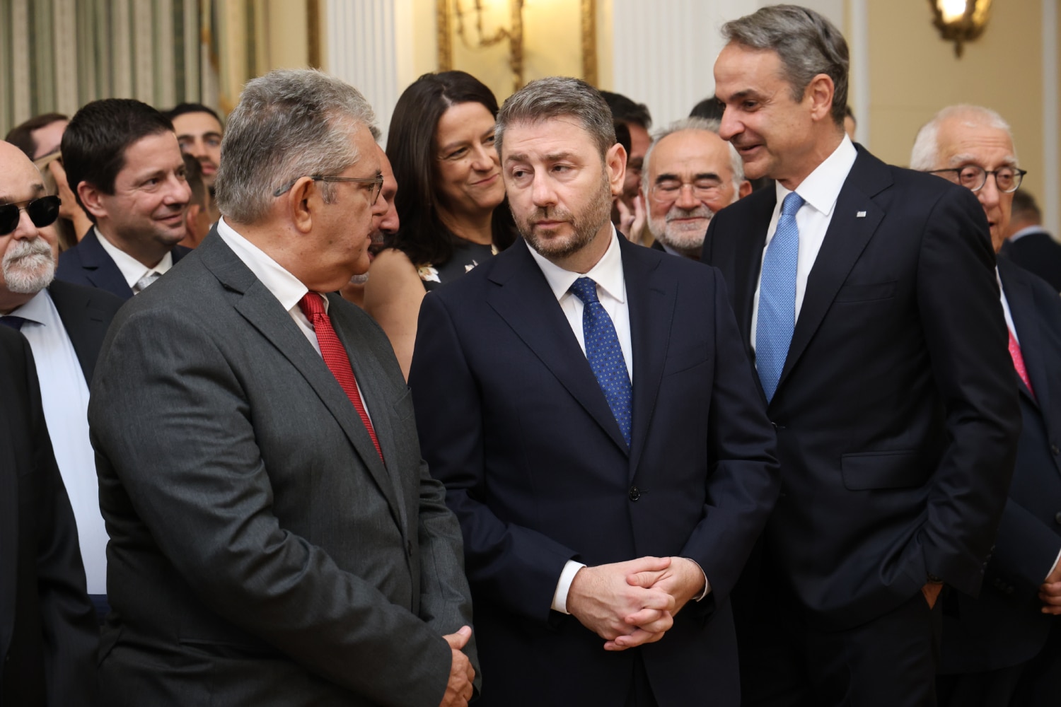 mitsotakis tasoulas apokatastasi dimokratias 2