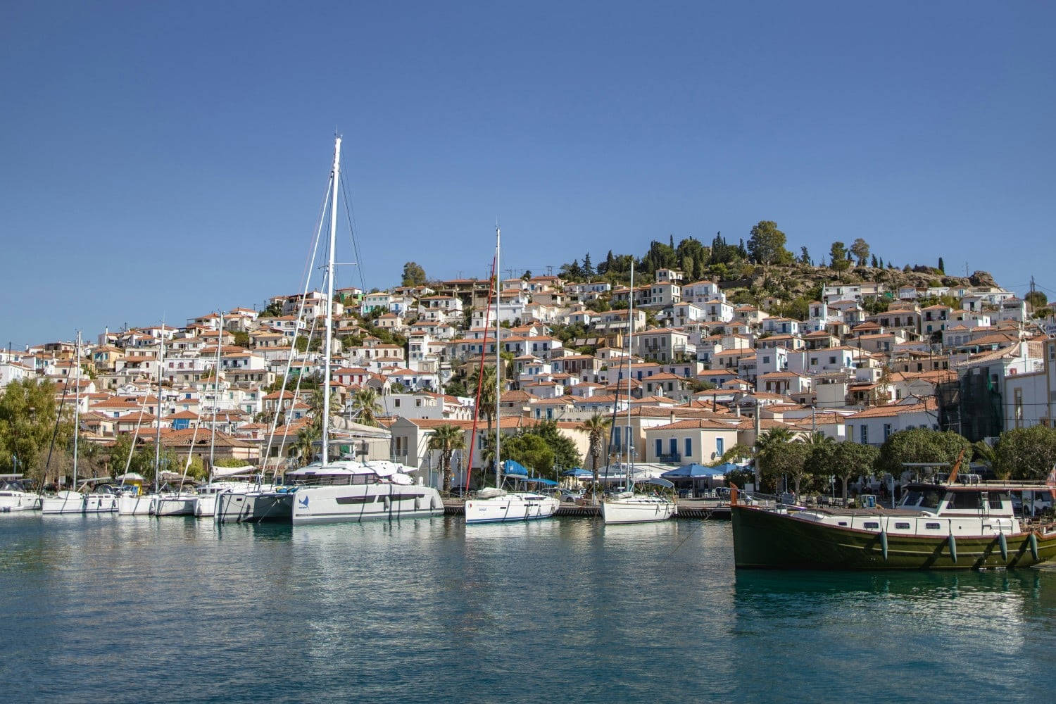 poros 8 7 2026