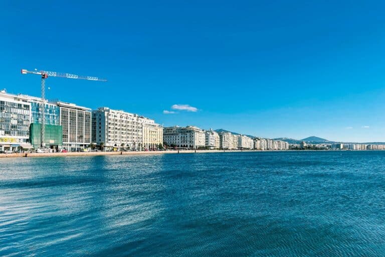 Αποκλειστικό «L&O»: Ληστεία σε βάρος αστυνομικού στη Θεσσαλονίκη – Τέσσερις δράστες τον ξυλοκόπησαν και του έκλεψαν 400 ευρώ!