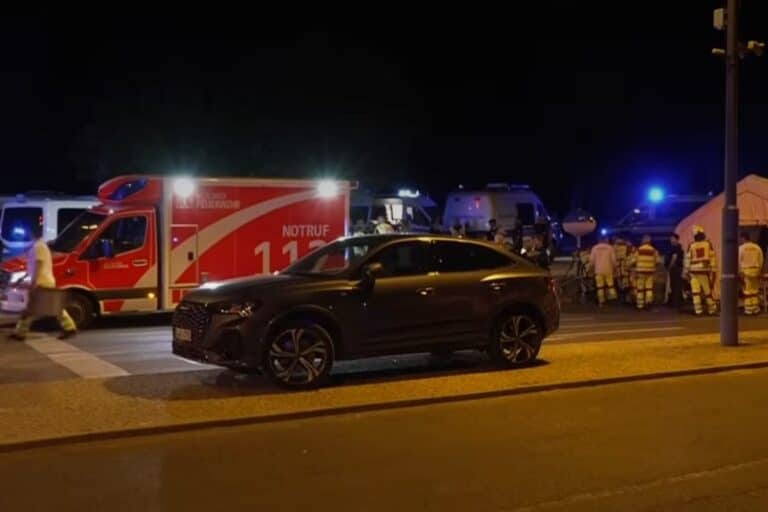 Επίθεση στο Βερολίνο: Στη δημοσιότητα φωτογραφία του 21χρονου ισλαμιστή – Ανθρωποκυνηγητό για τη σύλληψή του (εικόνα & βίντεο)
