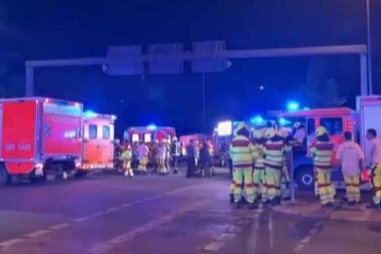 Γερμανία: Όχημα έπεσε πάνω σε πλήθος στην παρέλαση Pride στο Βερολίνο – Μία νεκρή και 16 τραυματίες (βίντεο)