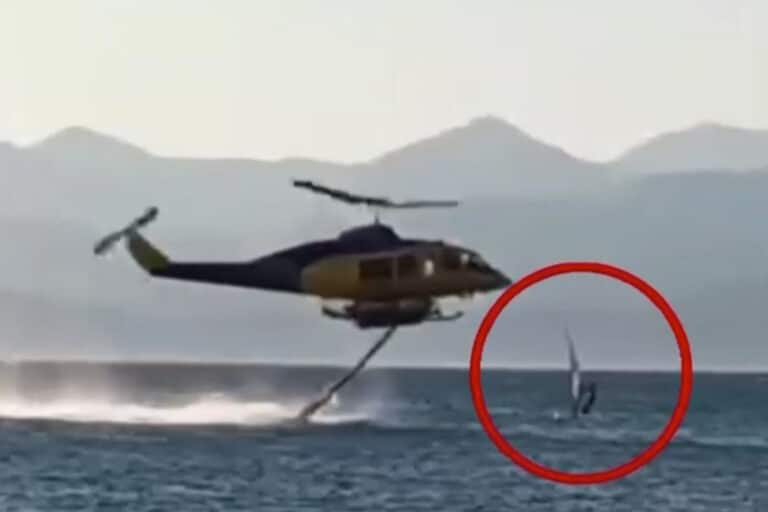 Αιγιάλεια: Παραλίγο τραγωδία με χειριστή ιστιοσανίδας που βρέθηκε στη ζώνη υδροληψίας πυροσβεστικού ελικοπτέρου (βίντεο)