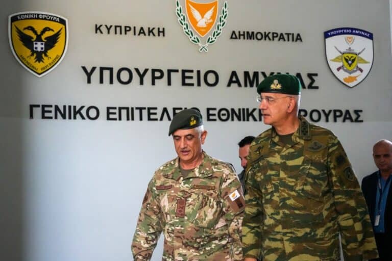 Ο Αρχηγός ΓΕΕΘΑ επισκέφθηκε την Κύπρο (εικόνες)