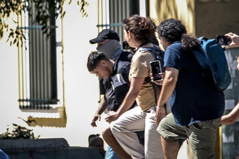 Δολοφονία Βρετανίδας στην Κυψέλη: Προθεσμία για να απολογηθεί αύριο (6/8) έλαβε ο 26χρονος Αφγανός – Τι ισχυρίζεται