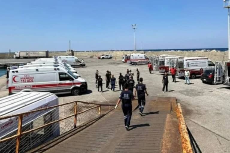 Κύπρος: Ανατράπηκε καταμαράν ανοιχτά της κατεχόμενης Κερύνειας – Τουλάχιστον επτά νεκροί και έρευνες για 23 αγνοούμενους