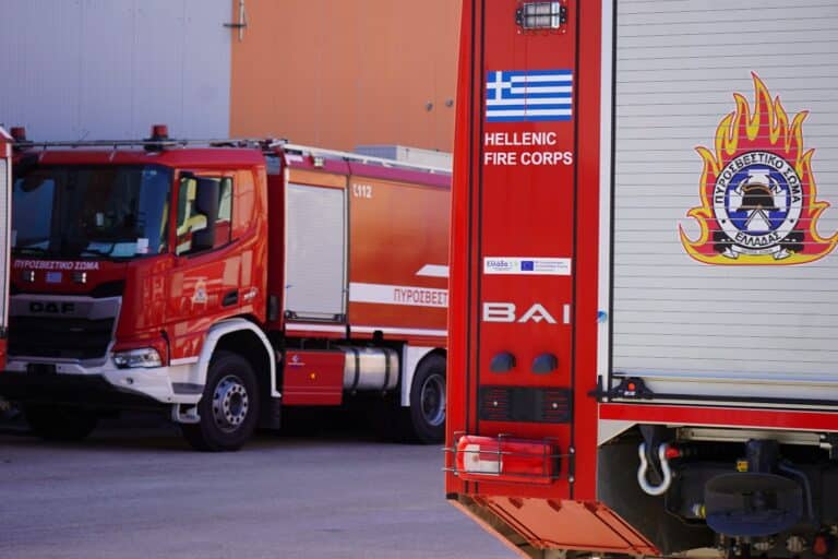 Φωτιά σε διαμέρισμα στον Νέο Κόσμο – Ανασύρθηκε μία σορός 