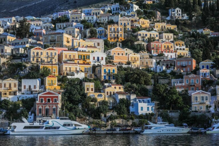 Σύμη: Αναβλήθηκε η δίκη του 27χρονου Αιγύπτιου που προσπάθησε να δελεάσει ανήλικους με χρήματα για να προβούν σε άσεμνες πράξεις