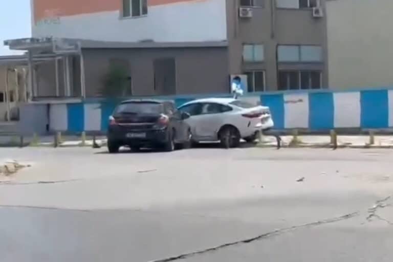 Περίεργο περιστατικό στη Θεσσαλονίκη: Καταδίωξαν BMW, την εμβόλισαν και εξαφανίστηκαν πριν φτάσει η Αστυνομία (βίντεο)