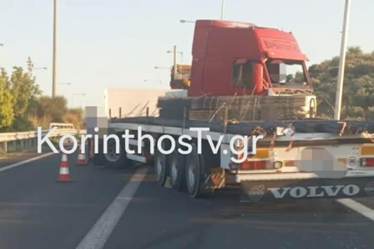 Τροχαίο στην Ε.Ο. Κορίνθου-Τριπόλεως: Νταλίκα «δίπλωσε» στην προσπάθειά της να αποφύγει σύγκρουση (βίντεο)