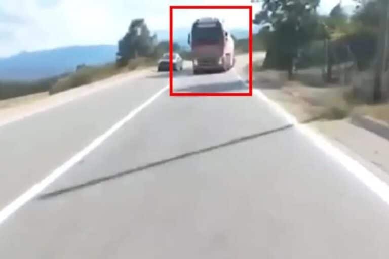 Αντιμέτωπος με ποινικό αδίκημα ο οδηγός του βυτιοφόρου που έκανε την επικίνδυνη προσπέραση στη Λίμνη Πλαστήρα