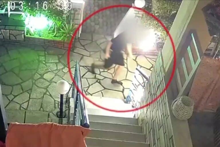 Χαλκιδική: Μπήκε σε αυλή σπιτιού και έκλεψε μαγιό από την απλώστρα – Η γυναίκα ζητά από τον κλέφτη να της το επιστρέψει (βίντεο) 