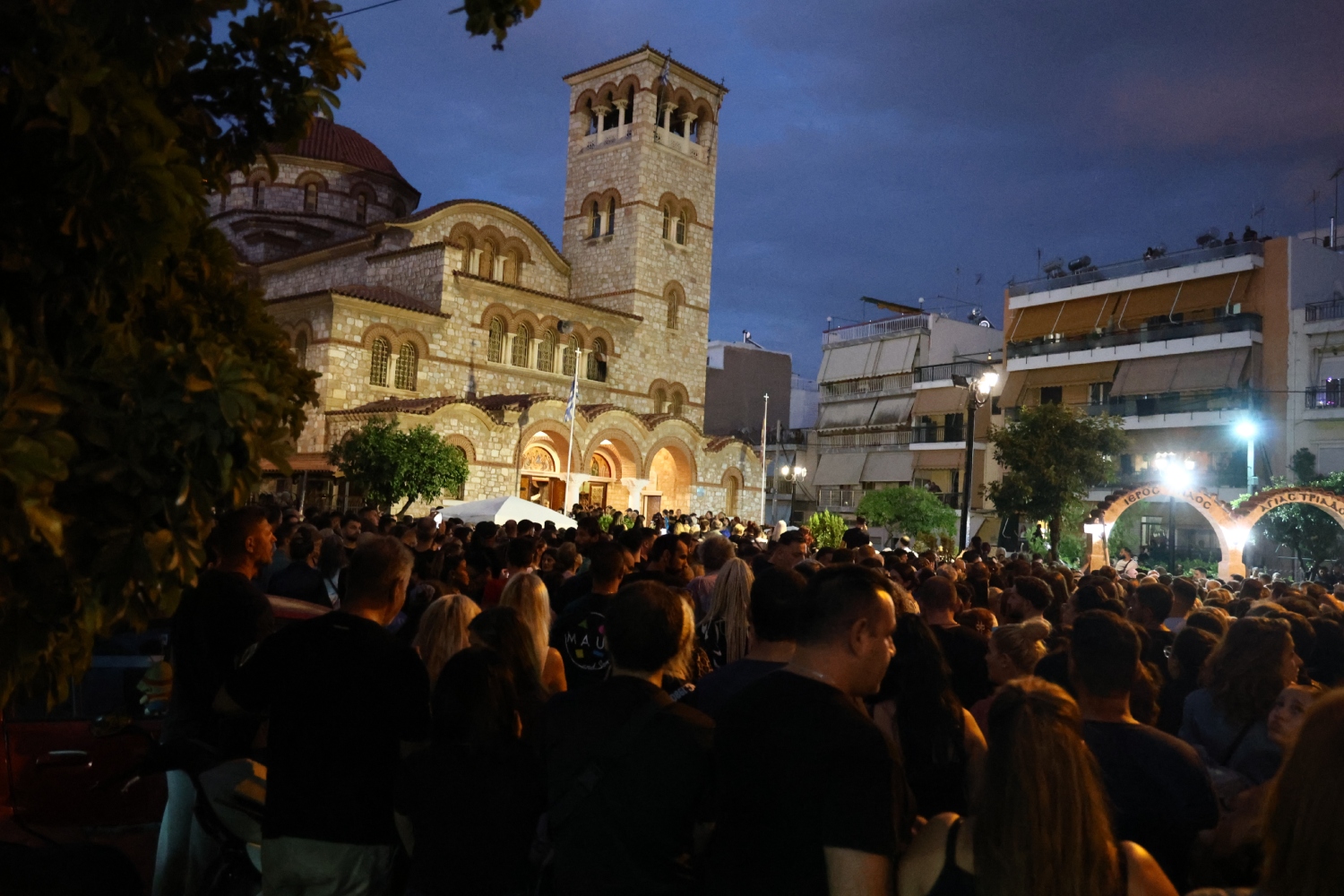 agia triada mazwnakis 13 9 2