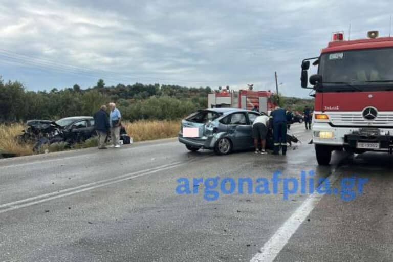 Ναύπλιο: Σφοδρό τροχαίο με τρεις τραυματίες – Τι ερευνά η Αστυνομία