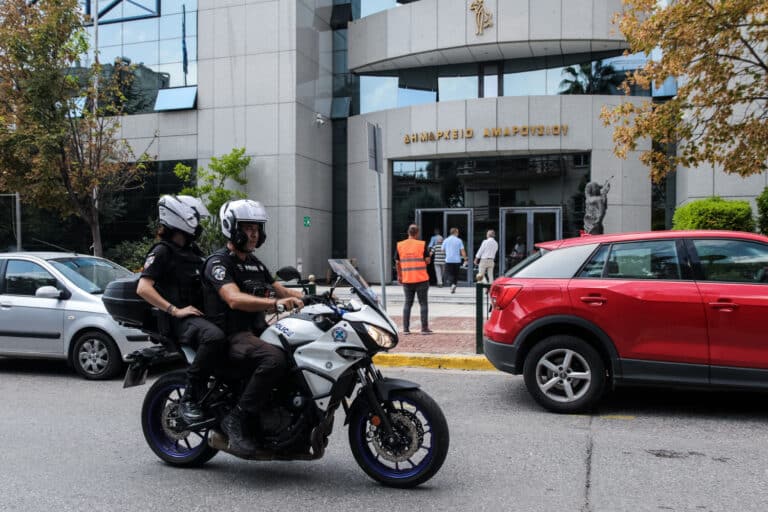 Μαρούσι: Δύο βίαιες επιθέσεις σε γυναίκες από τον ίδιο δράστη μέσα σε λίγες ώρες – Τον… έδωσε στην ΕΛ.ΑΣ. ο πατέρας του