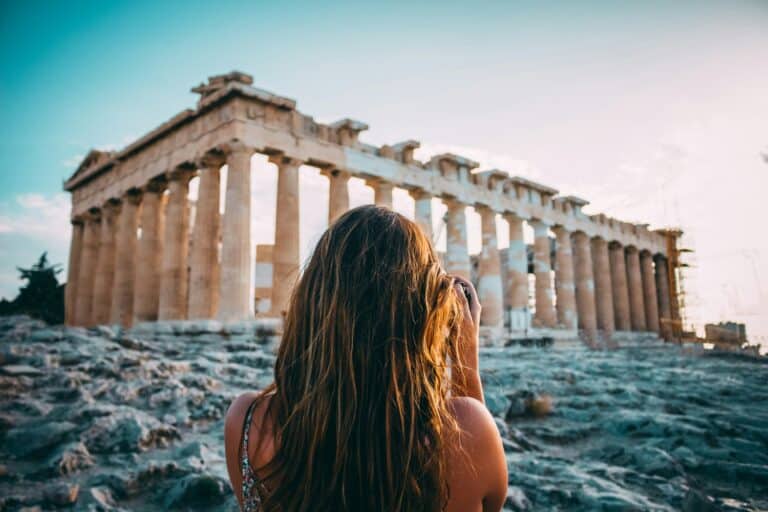 Η Αθήνα στις πιο «ευτυχισμένες» πόλεις του κόσμου – Ποια ευρωπαϊκή πρωτεύουσα κατέκτησε την κορυφή