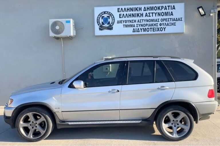 Συνελήφθησαν έξι διακινητές που μετέφεραν 18 παράνομους μετανάστες σε Έβρο και Καβάλα