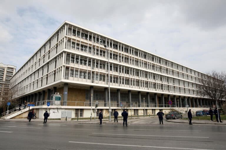 Θεσσαλονίκη: Απειλή για βόμβα στο Δικαστικό Μέγαρο – Σε εξέλιξη η εκκένωση