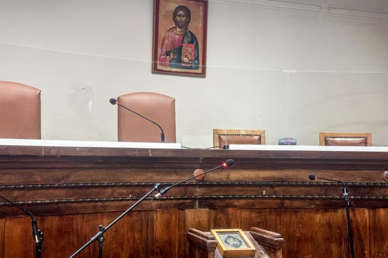 Θεσσαλονίκη: Αναβλήθηκε για τις 20 Νοεμβρίου η δίκη για τον αστυνομικό που κατήγγειλε καθυστερημένη διάγνωση καρκίνου