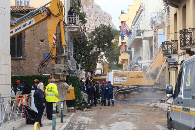 Έκρηξη στην Πλάκα: Μία έγκυος μεταξύ των έξι νεκρών – Τι εξετάζει η Διεύθυνση Αντιμετώπισης Εγκλημάτων Εμπρησμού  