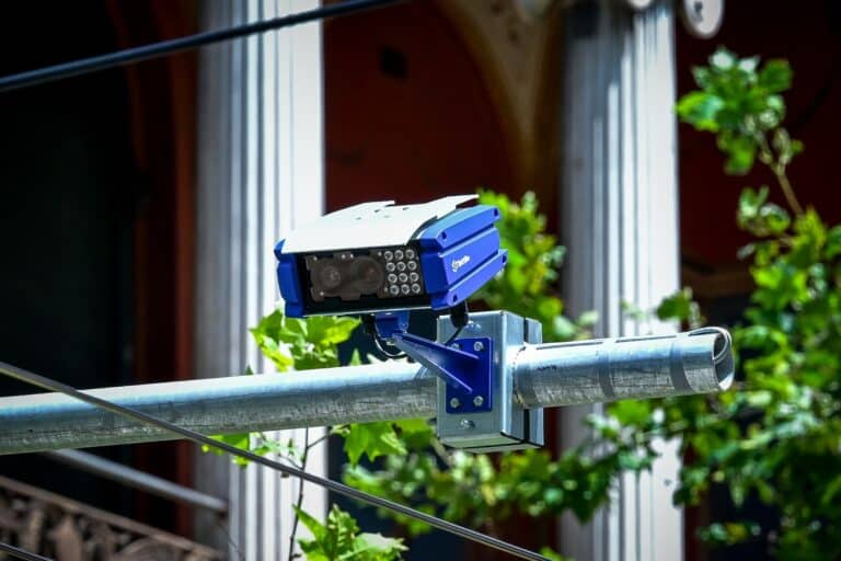 «Έξυπνες» κάμερες: Στο Gov.gr οι παραβάσεις – Τι ισχύει για τα ανασφάλιστα οχήματα