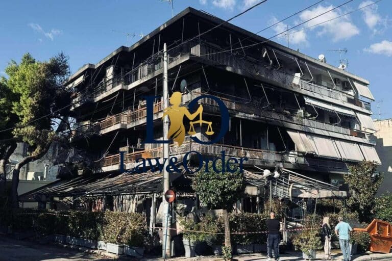Αποκλειστικό «L&O» για τη φωτιά στη Νέα Ιωνία: Πυροσβέστες βρήκαν ευρήματα εμπρηστικού μηχανισμού και κάλεσαν το Εκβιαστών (βίντεο)