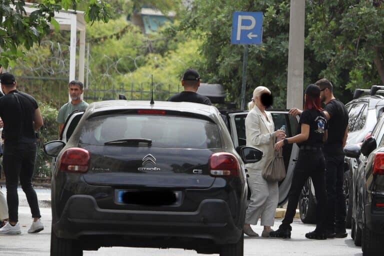 Γιώργος Μαζωνάκης: Πώς η ΕΛ.ΑΣ. επανέκτησε τις φωτογραφίες και το βίντεο που τράβηξε η γιατρός τον τραγουδιστή
