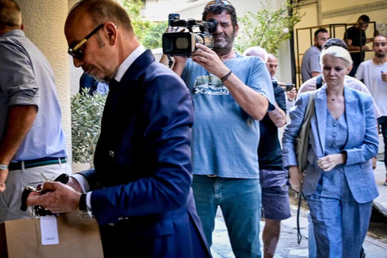 Θάνατος Μαζωνάκη: Αναισθησιολόγος αποκαλύπτει τι συνέβαινε στο ιατρείο – Γιατί αρνήθηκε να κάνει πλασμαφαίρεση σε παιδί