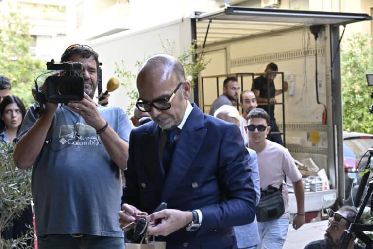 Μαζωνάκης: Μπαράζ αντιφάσεων στις μαρτυρίες των υπαλλήλων του ιατρείου – Τα alarm που αγνοήθηκαν και η αναβάθμιση των κατηγοριών