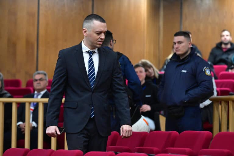 Ηλίας Κασιδιάρης: Αποφυλακίζεται στις 15 Σεπτεμβρίου και προαναγγέλει κάθοδο στις εκλογές