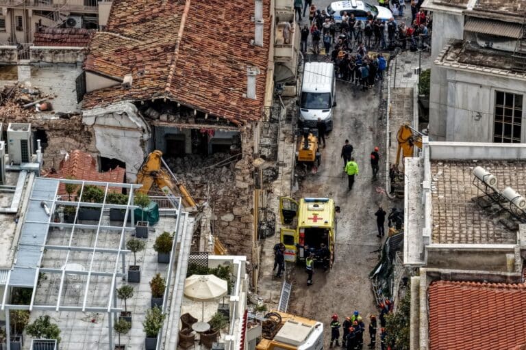 Έκρηξη στην Πλάκα: Αποκαλυπτικό βίντεο από την εγκατάσταση φυσικού αερίου – Στο επίκεντρο των ερευνών αγωγός του 1990
